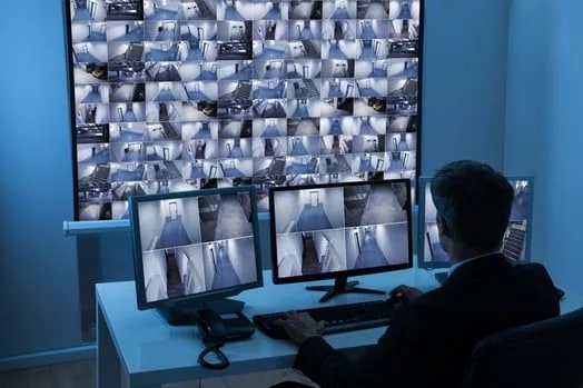 With_the_ubiquity_of_cell_phone_and_surveillance_cameras_we_are_all_on_display.jpg JConnelly blog- With new digital technology, no one is anonymous